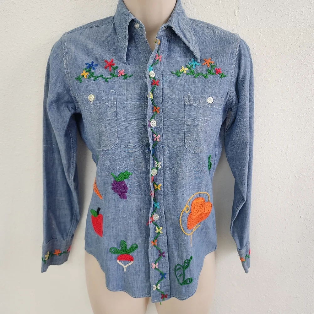 Vtg Montgomery Ward Embroidered Denim Shirt Colorful Western Aninmals Florals 12